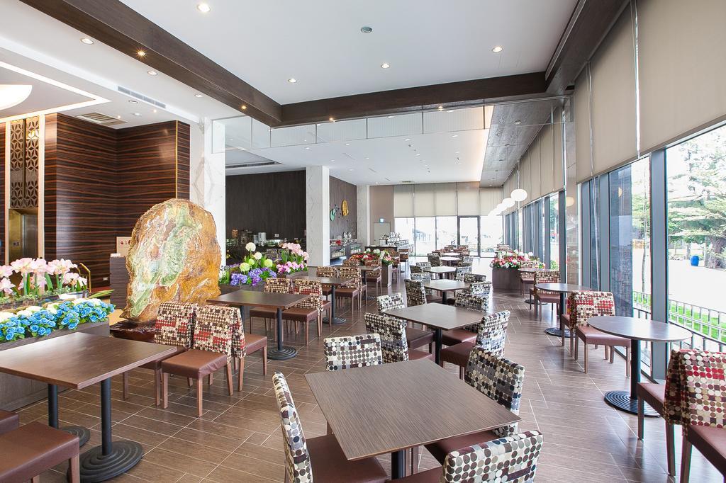 Hoya Hotel Taitung Bagian luar foto