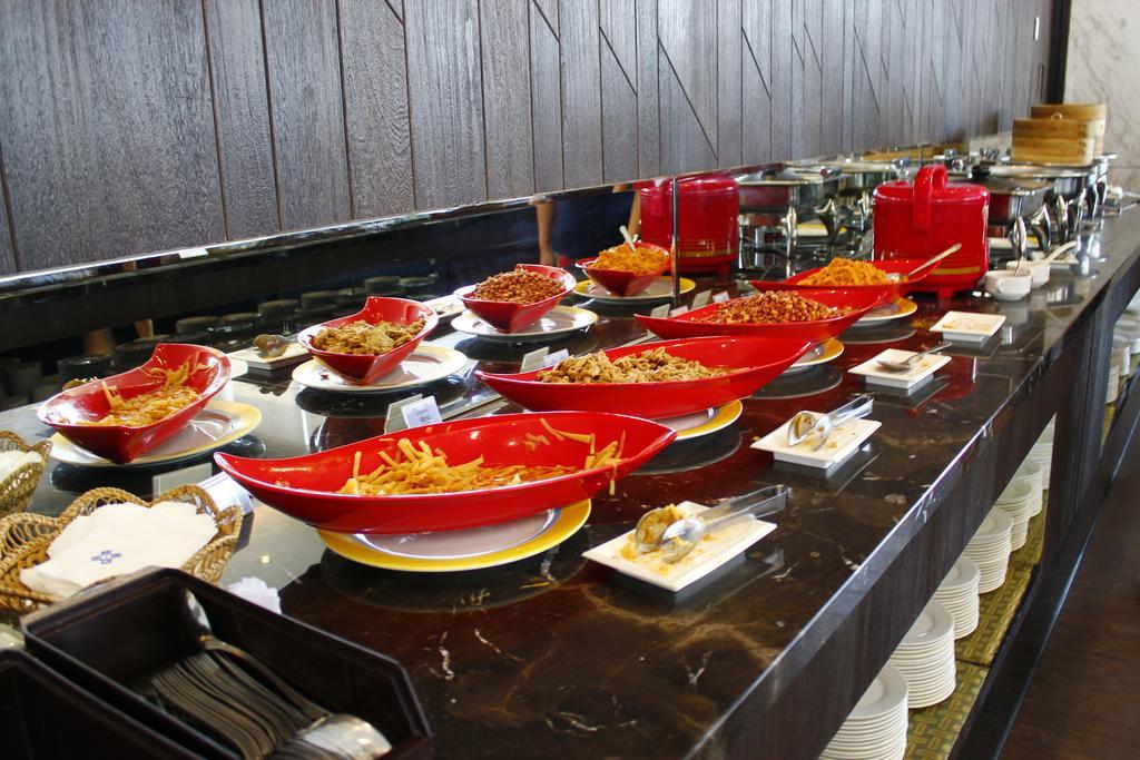 Hoya Hotel Taitung Bagian luar foto