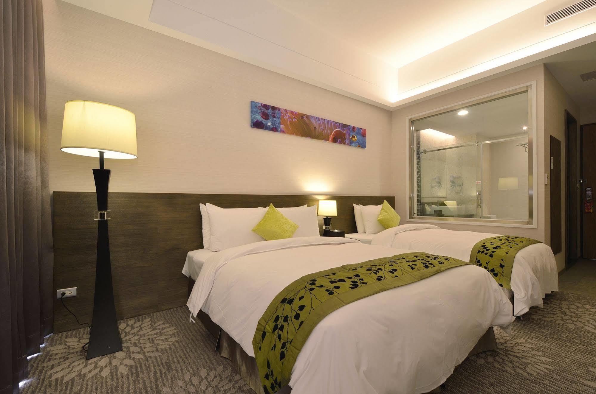 Hoya Hotel Taitung Bagian luar foto