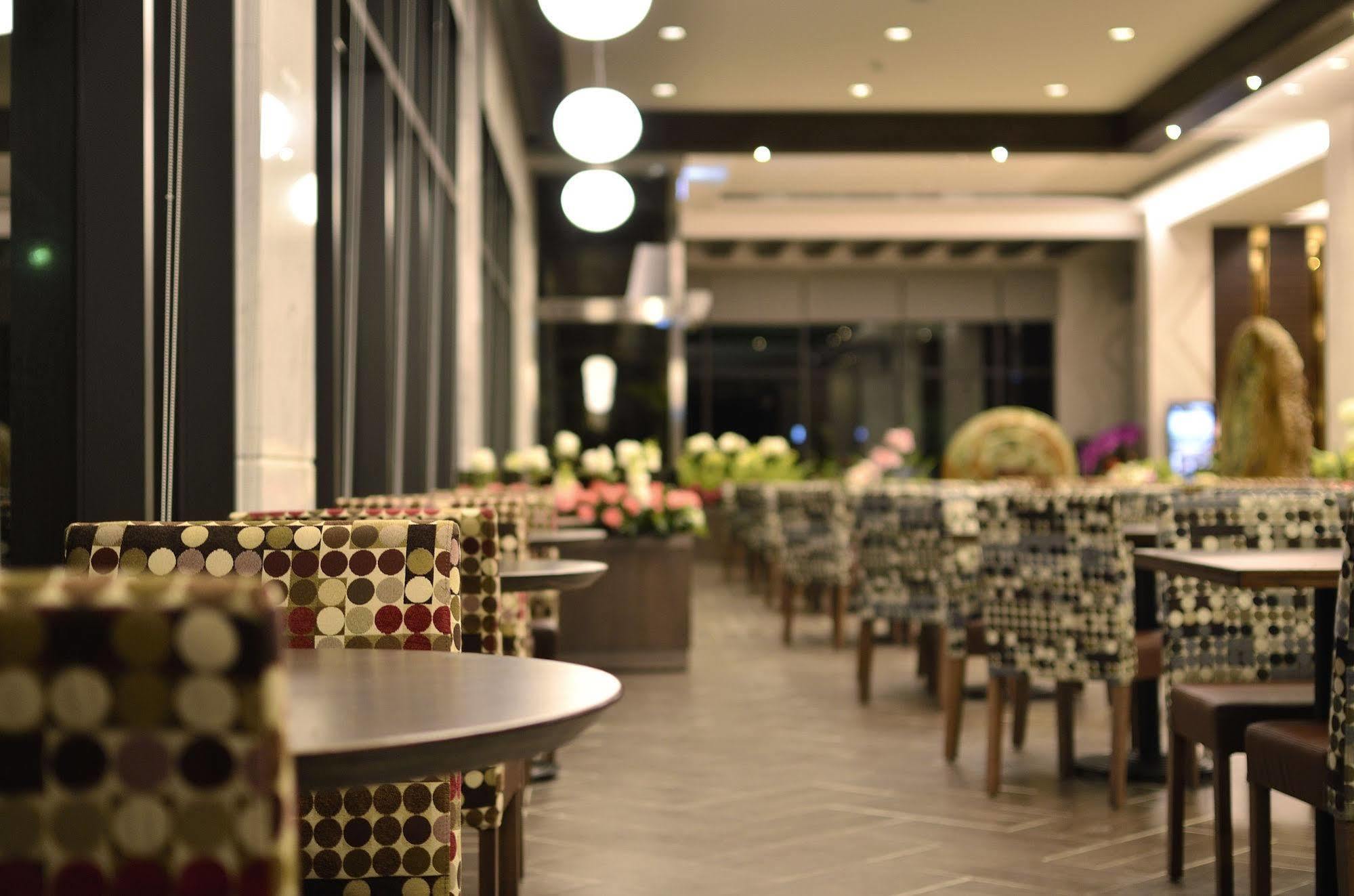 Hoya Hotel Taitung Bagian luar foto